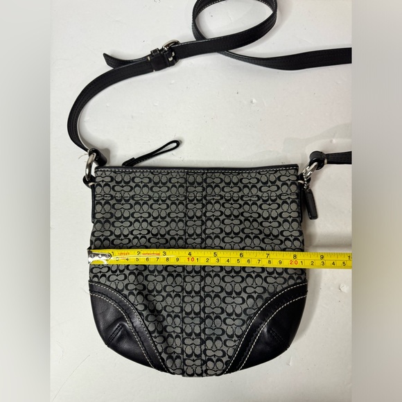 Coach Soho Signature Mini C Jacquard/Leather Crossbody Swingpack Bag Black Y2K - Picture 9 of 12